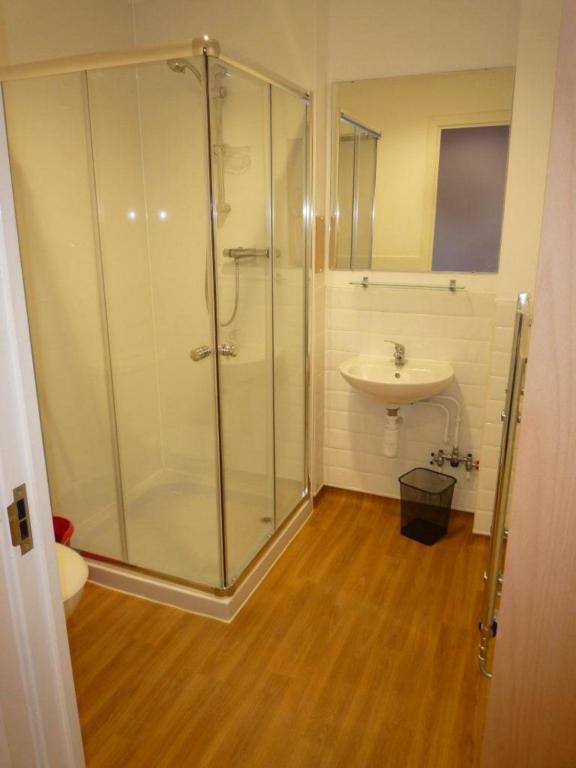 Destiny Student - Cowgate Apartman EDI Szoba fotó