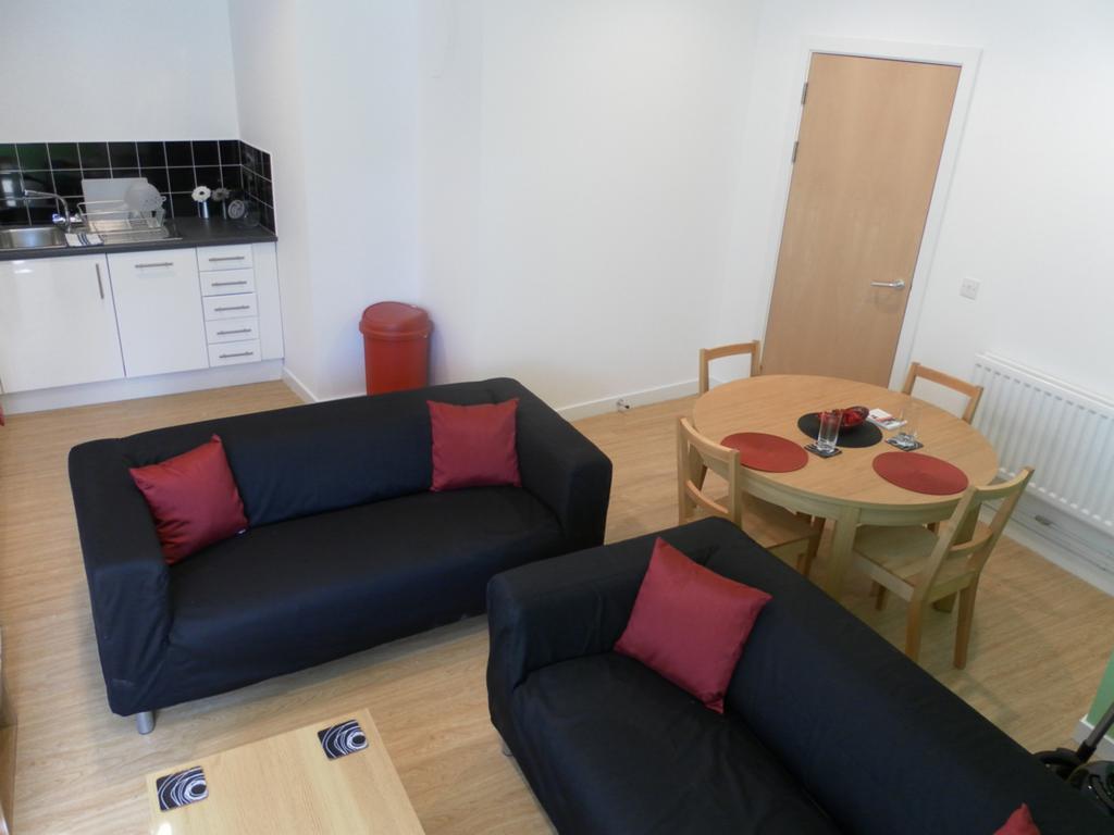 Destiny Student - Cowgate Apartman EDI Kültér fotó